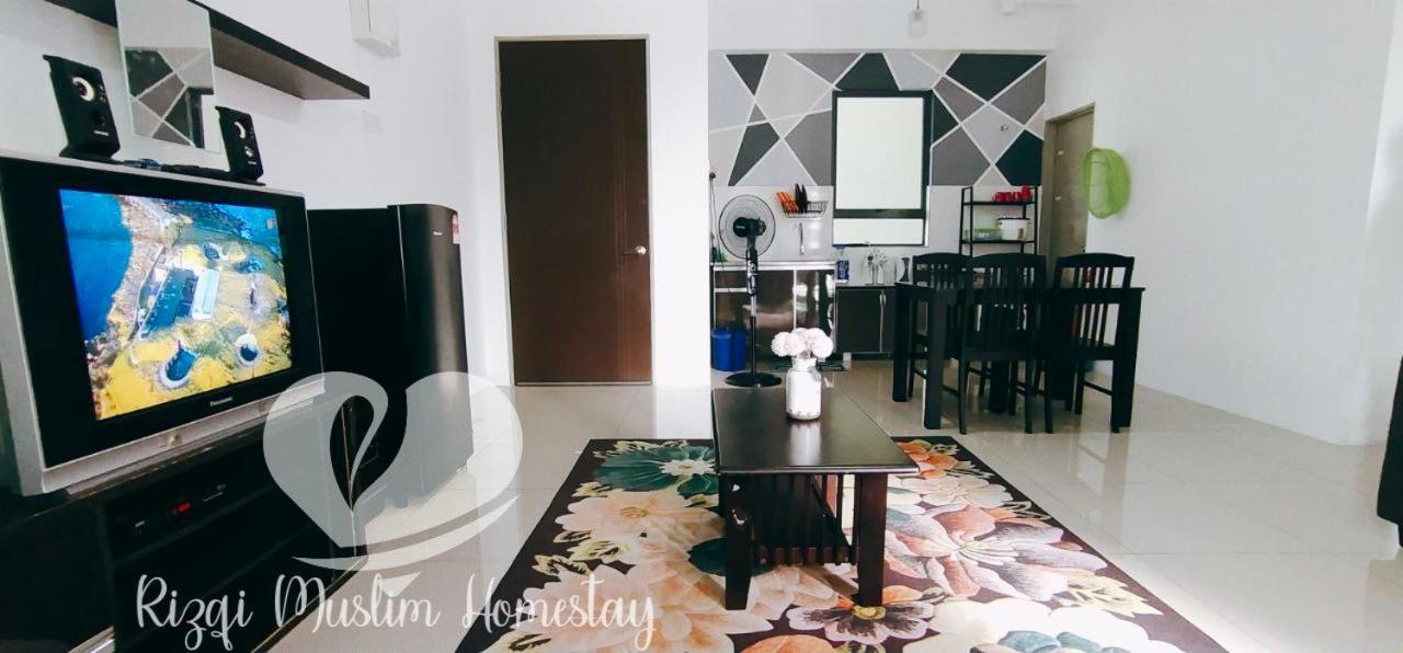 Rizqi Muslim Homestay Meru Casa Kayangan Ипох Екстериор снимка