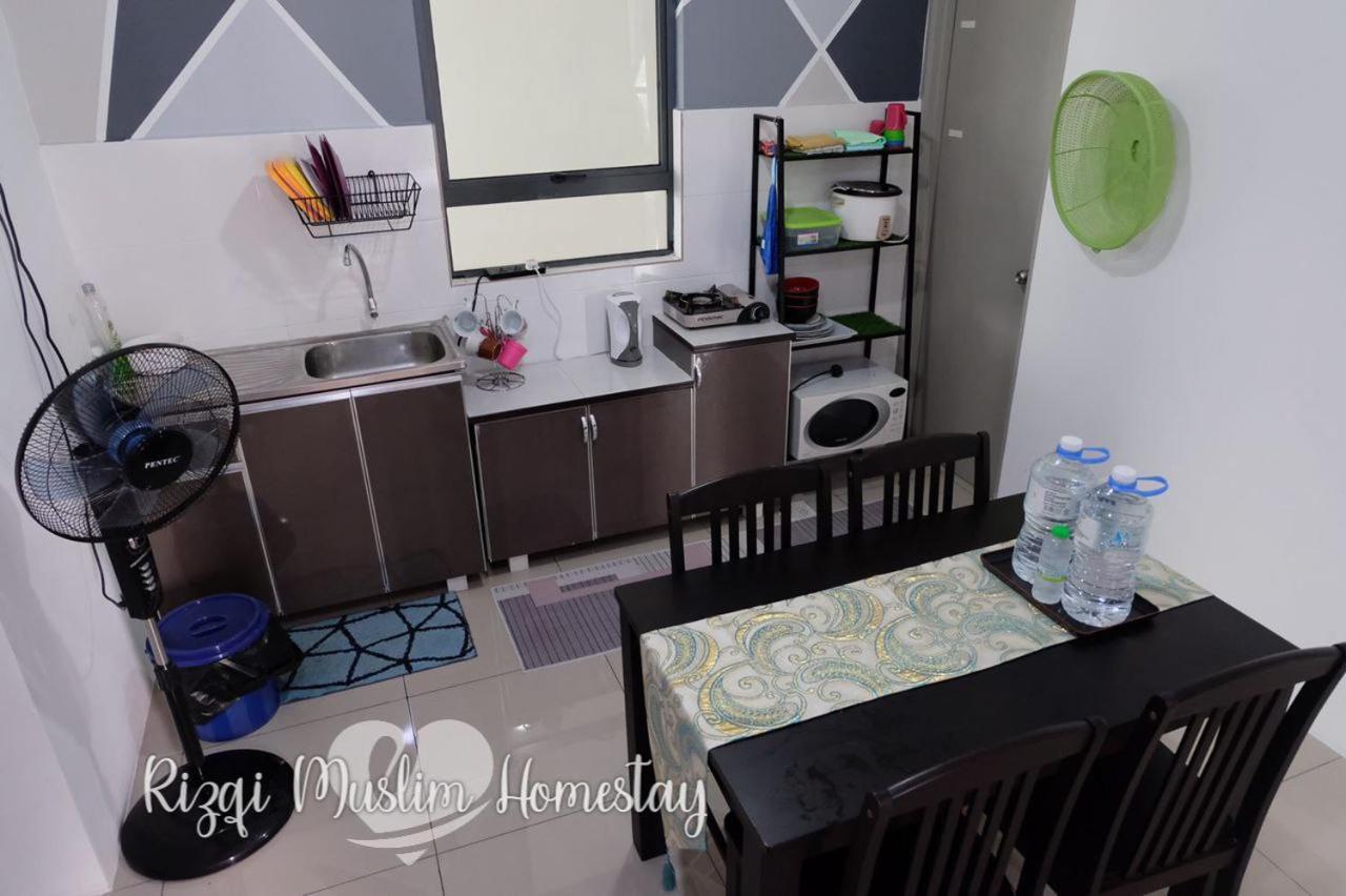 Rizqi Muslim Homestay Meru Casa Kayangan Ипох Екстериор снимка